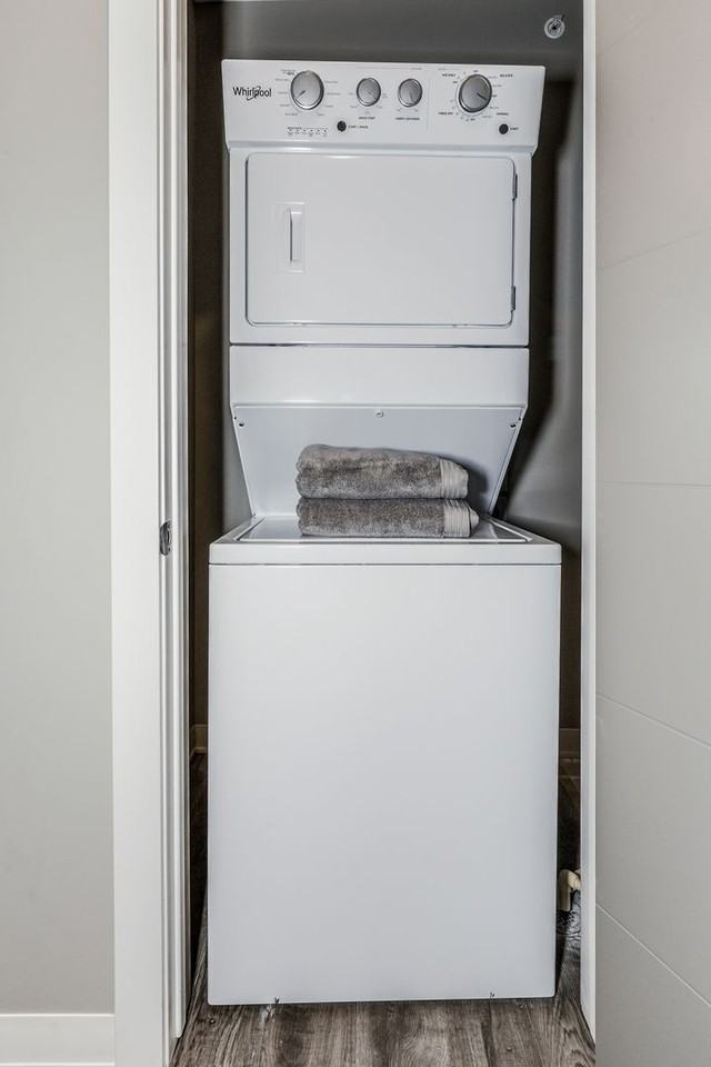 3945 E 17th St N - Photo 2 of 50