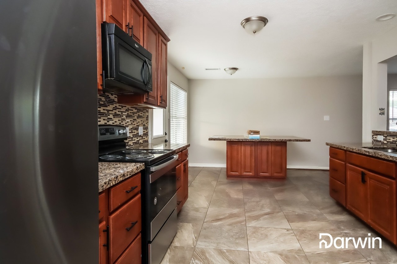 2875 Pebble Canyon Ln - Photo 2 of 15