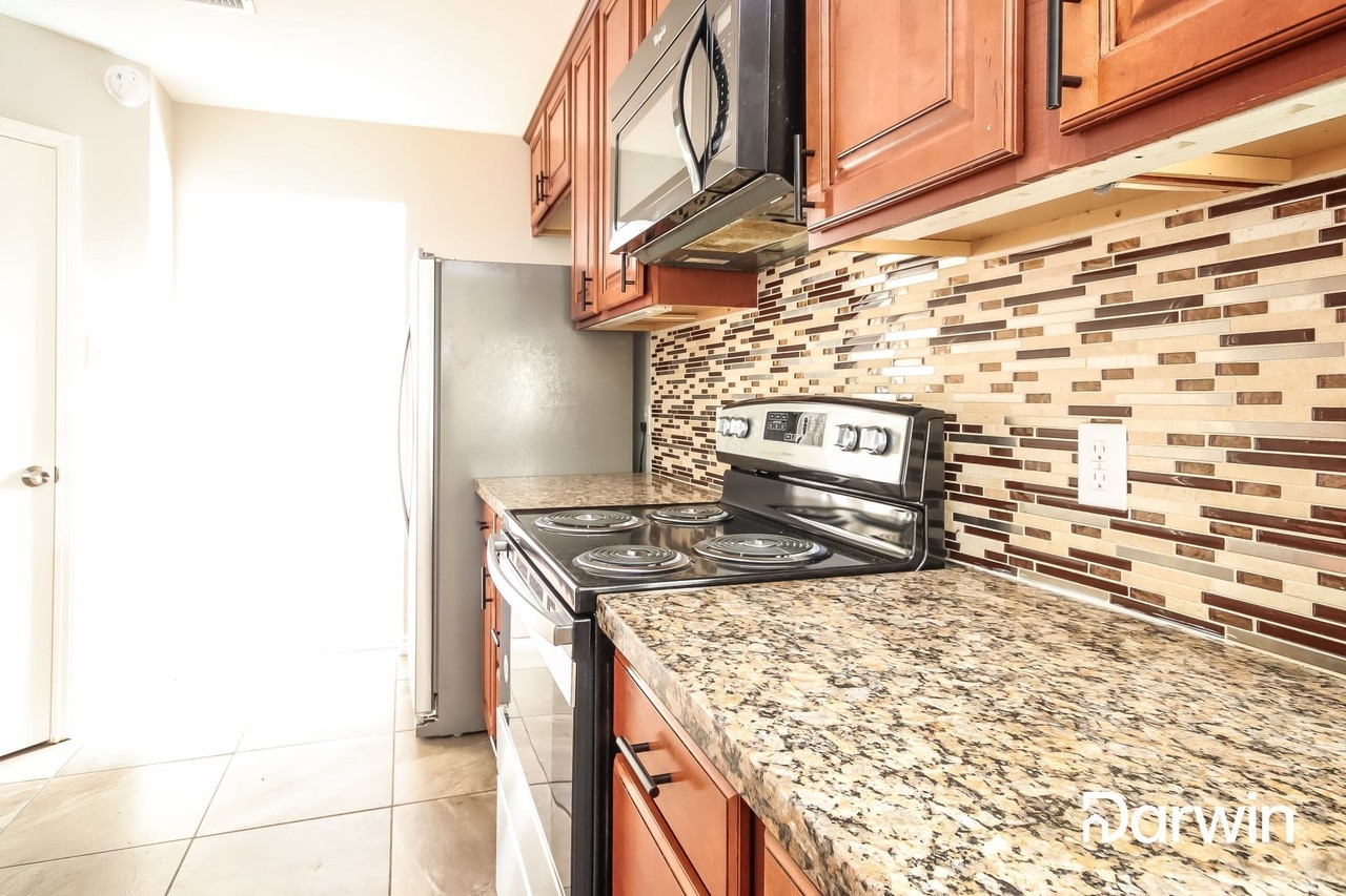 2875 Pebble Canyon Ln - Photo 3 of 15