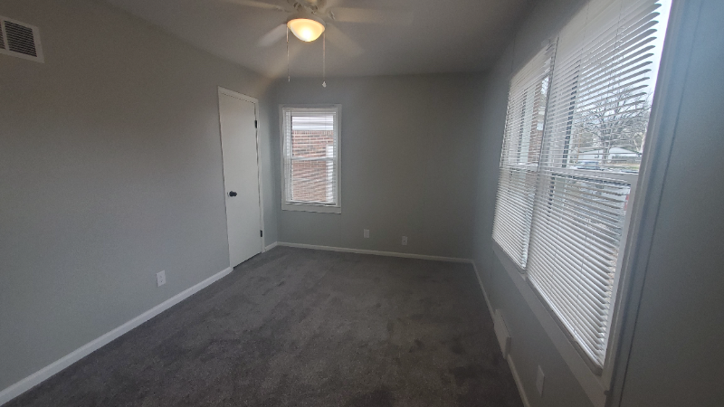 238 Hungerford Ave - Photo 2 of 8