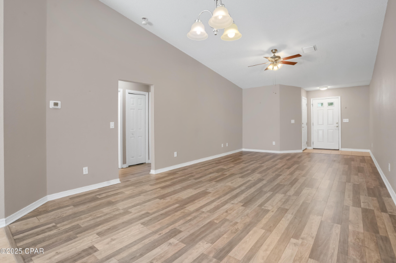 55 Park Pl - Photo 3 of 13