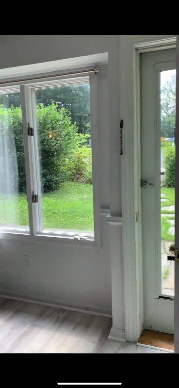 4B Turner Ln - Photo 2 of 13