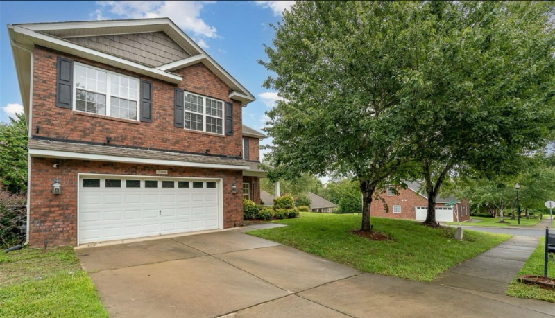 2548 Glyncastle Way - Photo 2 of 20