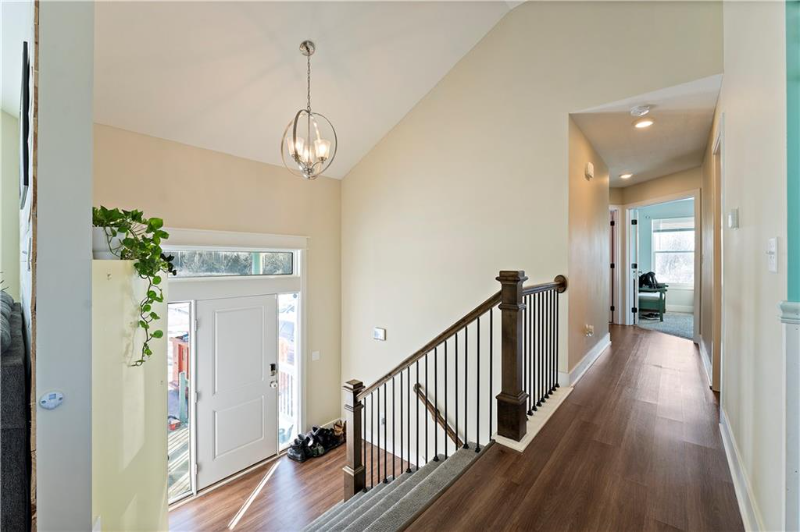 2220 Pemberton Dr - Photo 2 of 13