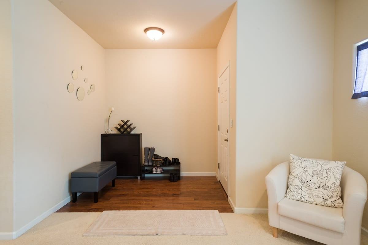 4213 San Jeronimo Ter - Photo 4 of 9