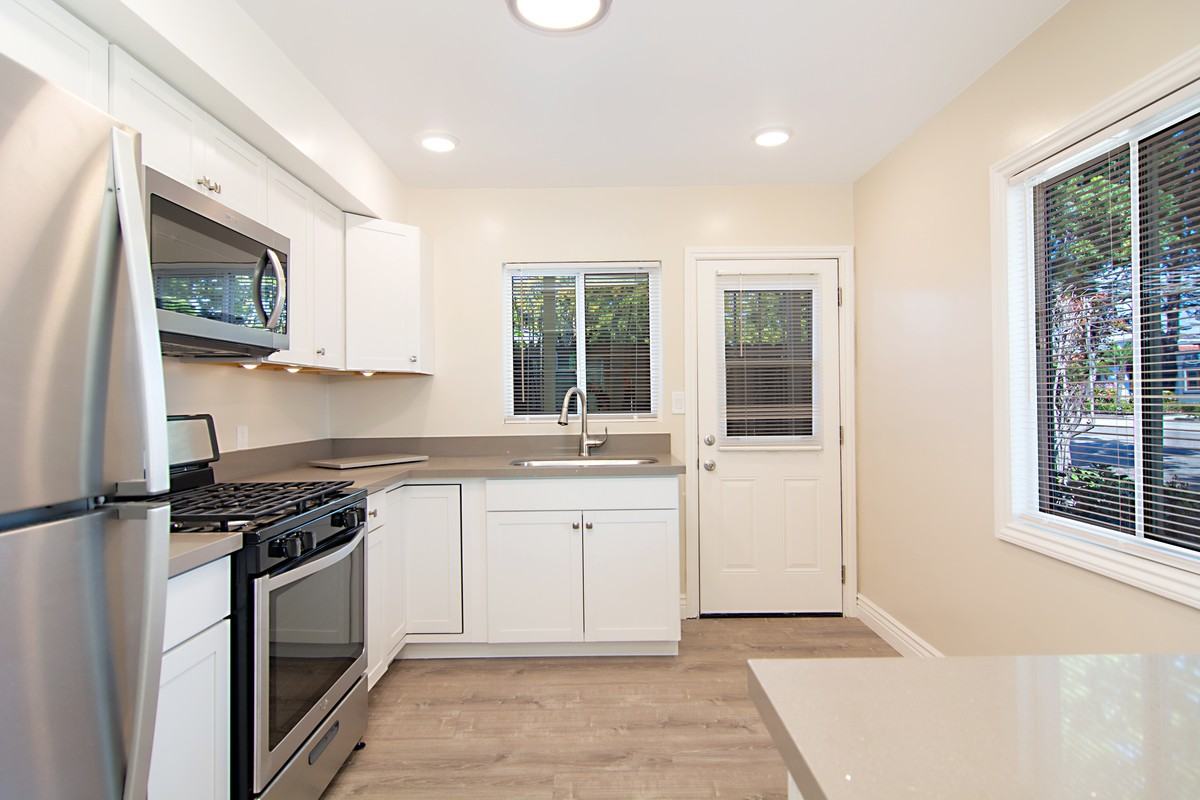 268 Church Ave #A - Photo 6 of 16