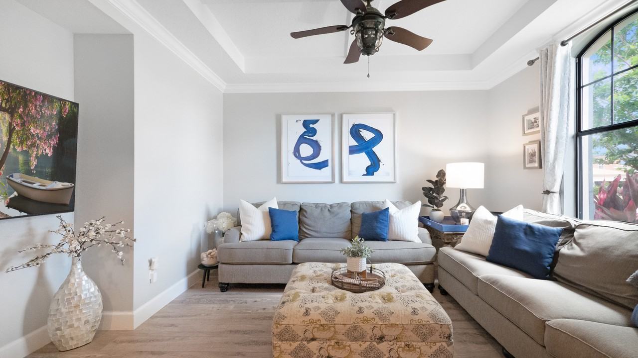 1051 Wax Myrtle Ave #NA - Photo 4 of 50
