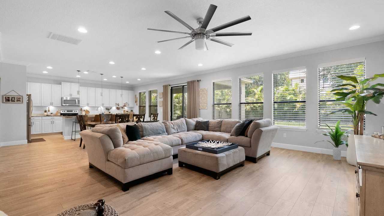 1051 Wax Myrtle Ave #NA - Photo 6 of 50