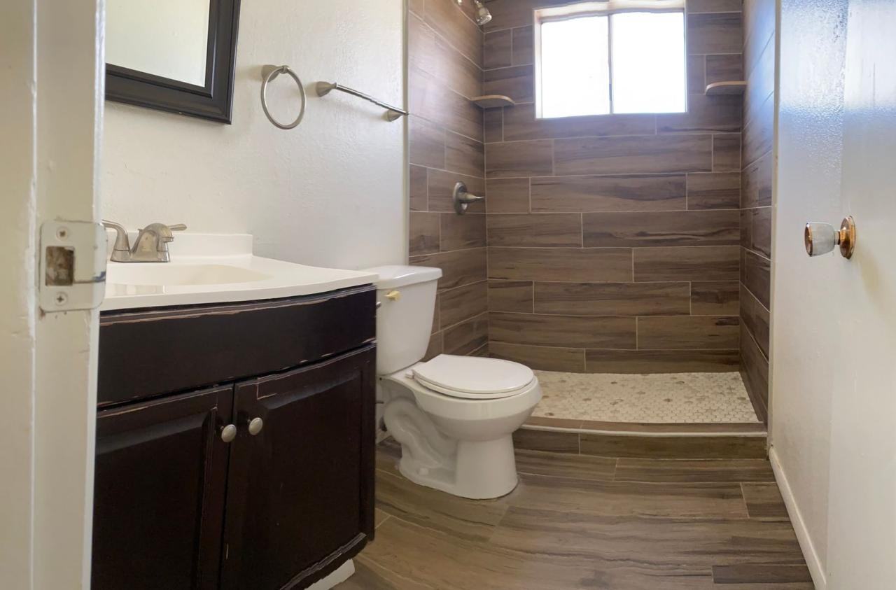 1231 East 25th Street - Photo 2 of 4