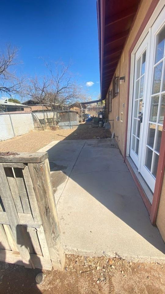 1231 East 25th Street - Photo 3 of 4