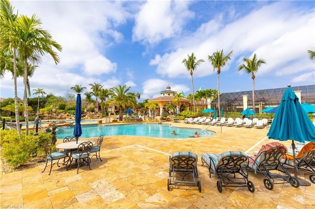 8641 Piazza Del Lago Circle #203 - Photo 3 of 25