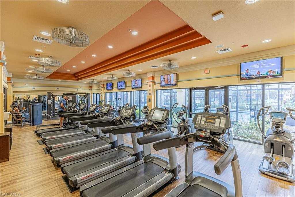 8641 Piazza Del Lago Circle #203 - Photo 7 of 25