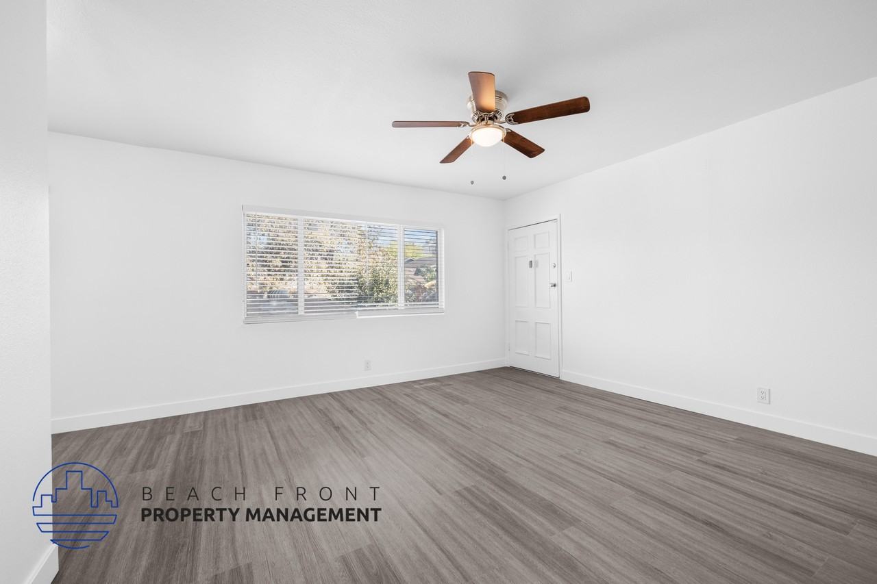 1855 Stanley Ave. - Photo 3 of 15