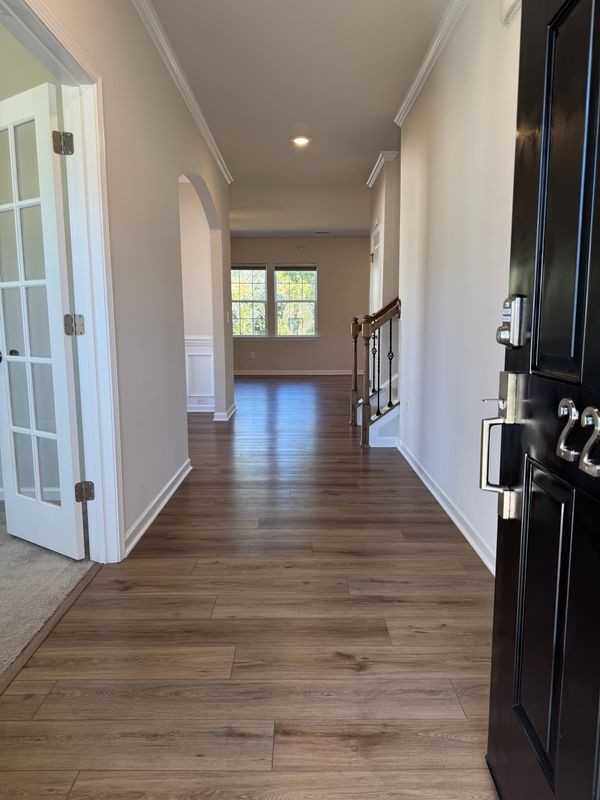 225 Shadowbrook Way - Photo 2 of 34