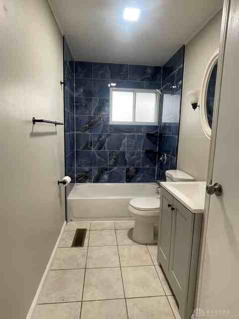 2733 Danz Ave - Photo 3 of 11