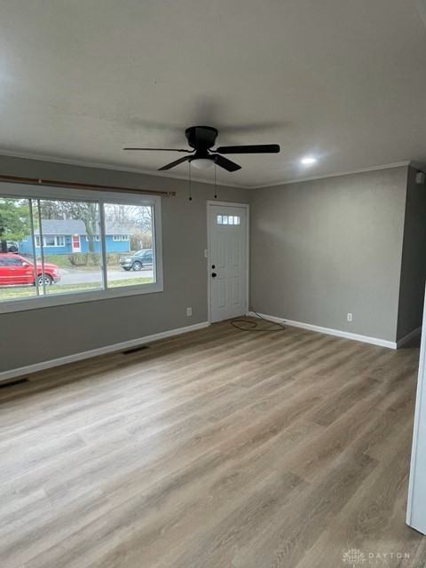 2733 Danz Ave - Photo 5 of 11