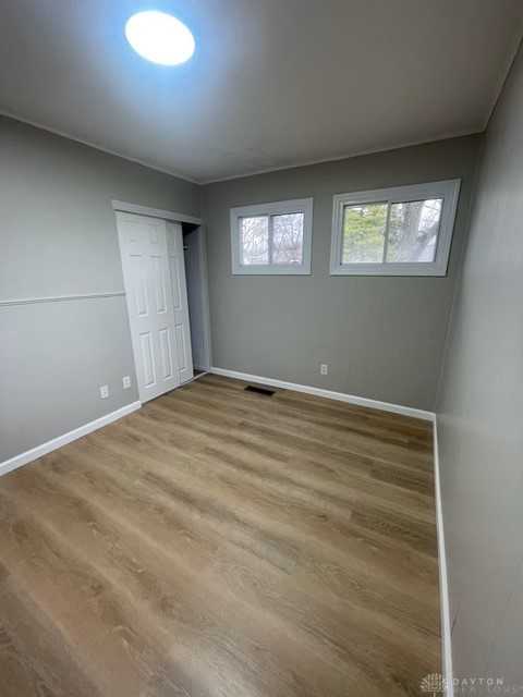 2733 Danz Ave - Photo 7 of 11