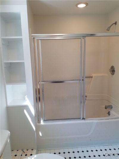 110 Fennell St Apt B - Photo 3 of 9