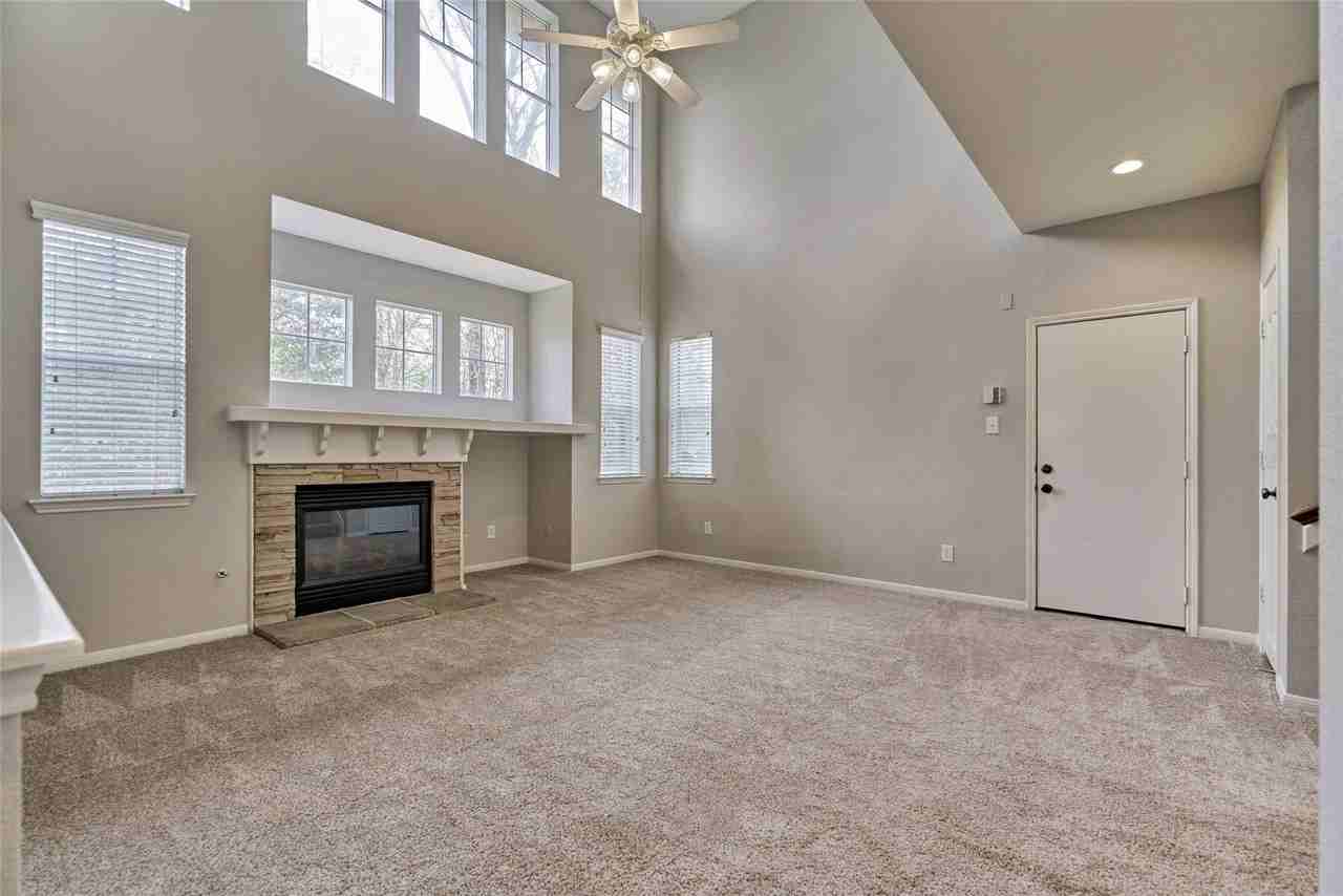 67 Scarlet Woods Ct - Photo 5 of 44