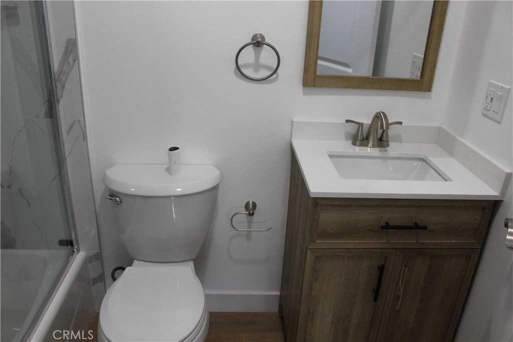 15838 Celtic St - Photo 5 of 5