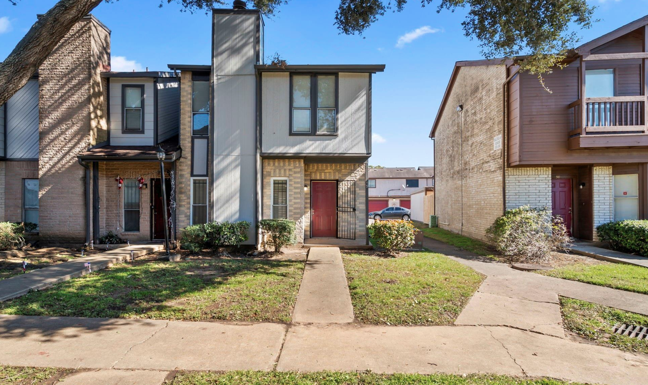 12400 Brookglade Cir