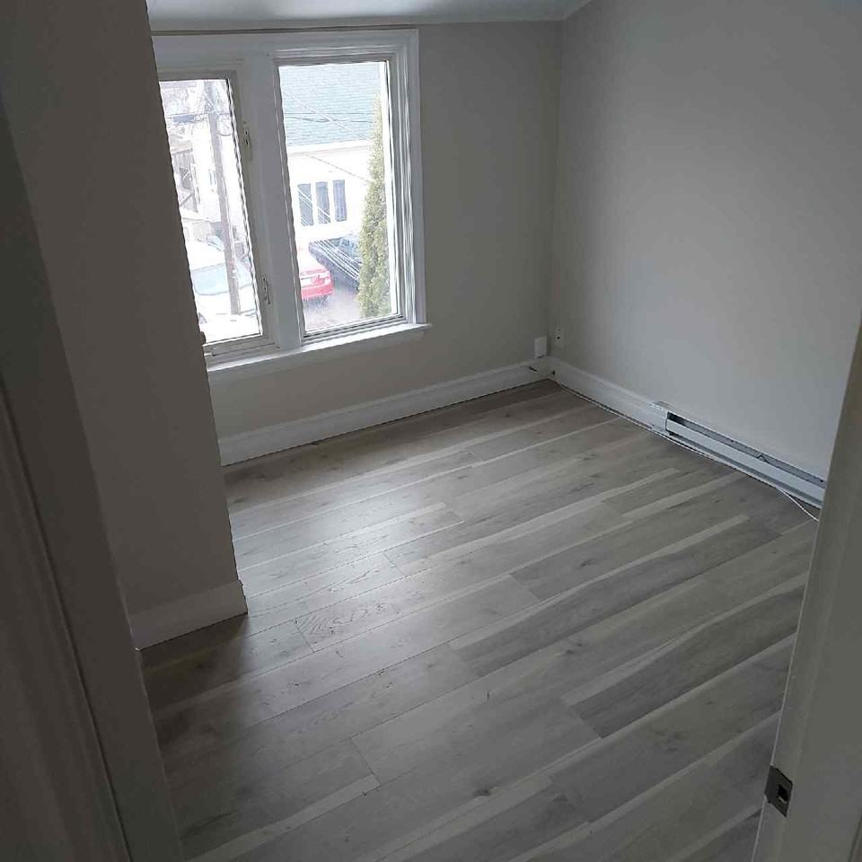 83 Bathurst St #83-5 - Photo 3 of 9