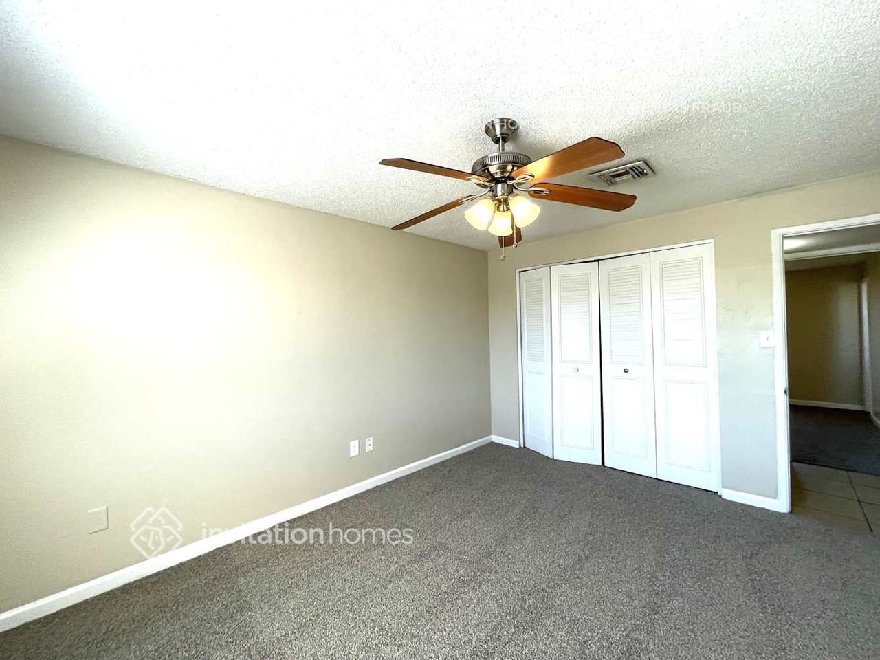 5540 W Berkeley Rd - Photo 7 of 15