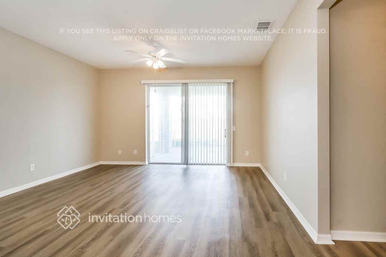 10750 Pictorial Park Dr - Photo 3 of 15