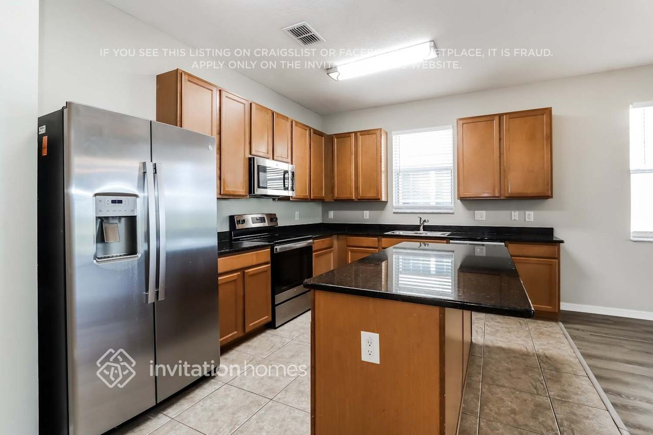 10750 Pictorial Park Dr - Photo 5 of 15