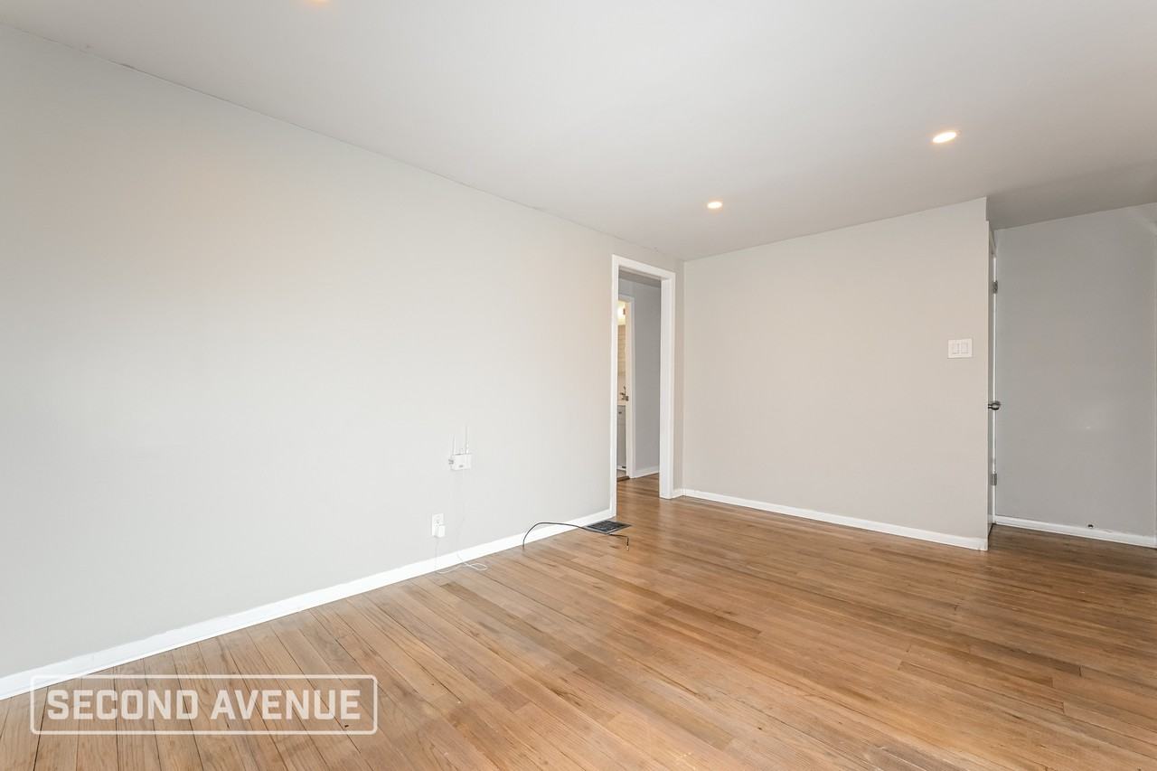 1886 Anderson Ave - Photo 6 of 27