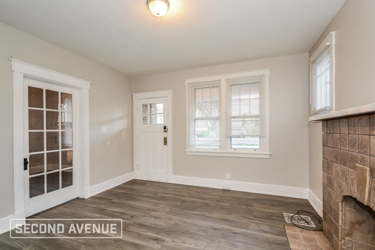 4315 W 8th St - Photo 2 of 26