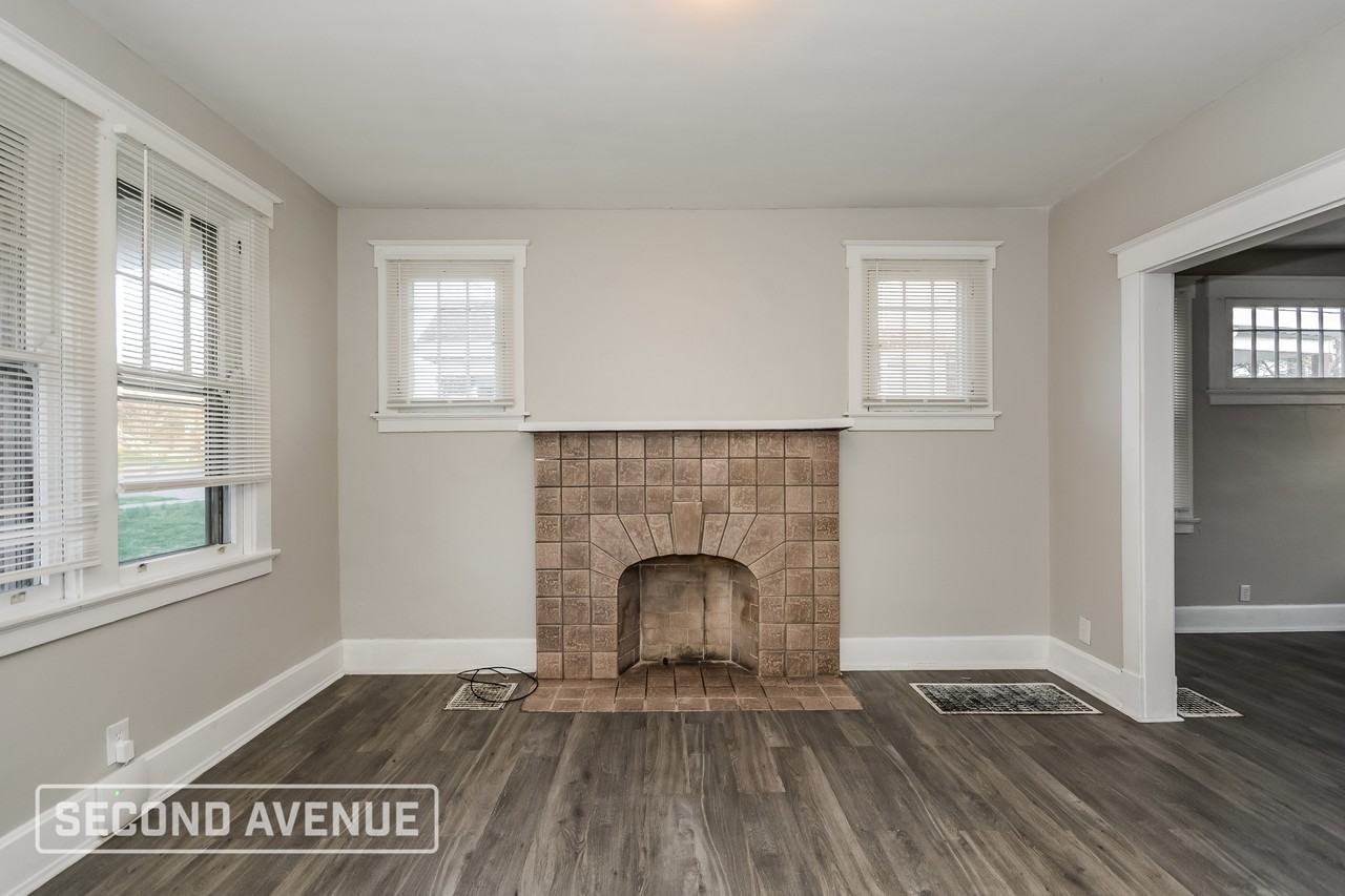 4315 W 8th St - Photo 4 of 26