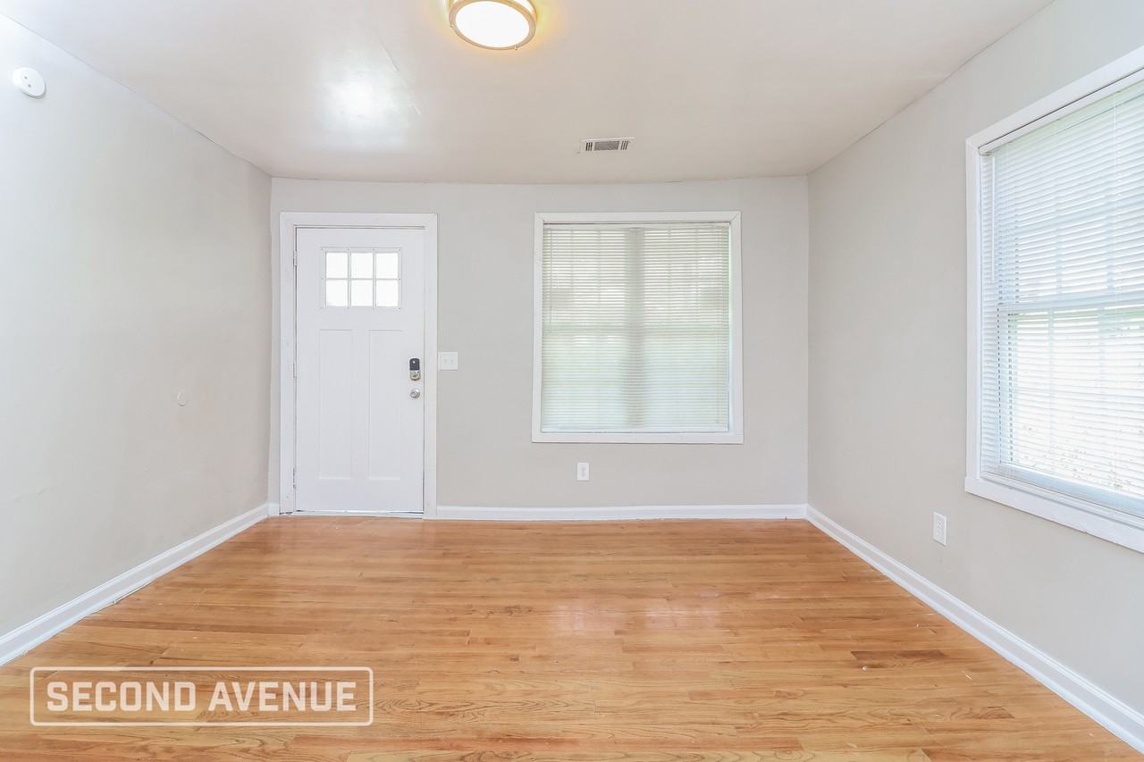 1328 Eason St Nw - Photo 4 of 34