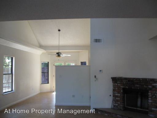 2709 Judith St - Photo 3 of 6