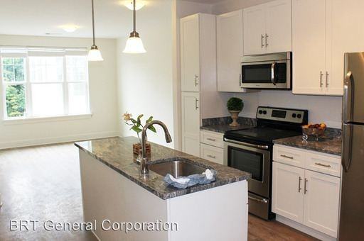 BRAND NEW LUXURY RENTAL APARTMENTS - BROOKFIELD - Photo 3 of 10