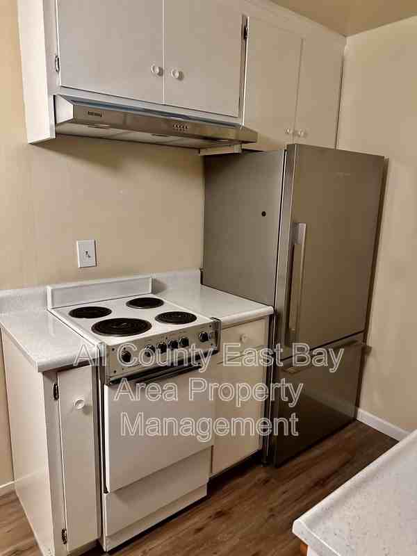 2131 Blake Street #7 - Photo 6 of 11