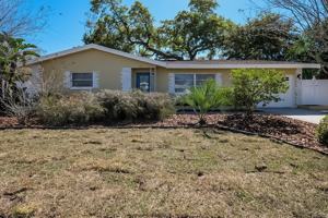 featured image of 339 Regina Dr S