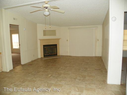 121 Beechtree Ln - Photo 2 of 19