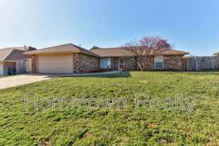 5608 Nw 113th St - Photo 1 of 1