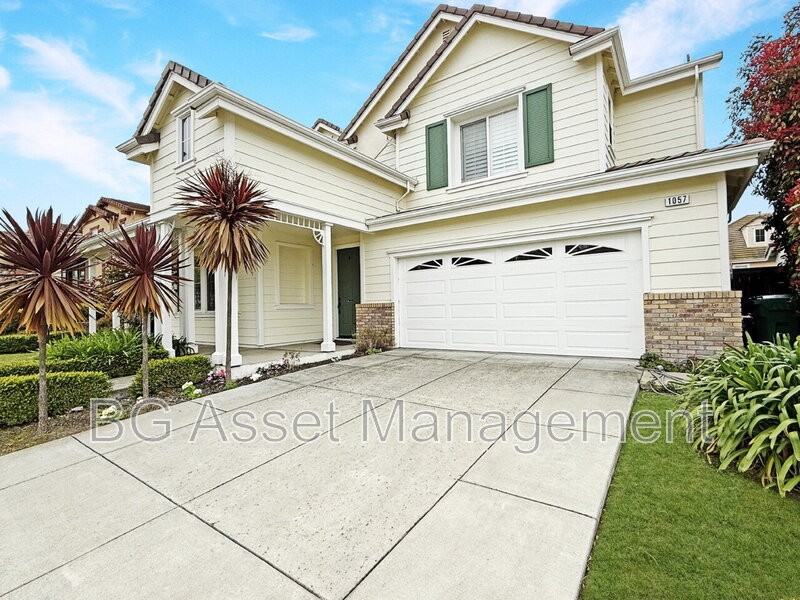 1057 N Shelter Bay - Photo 2 of 37