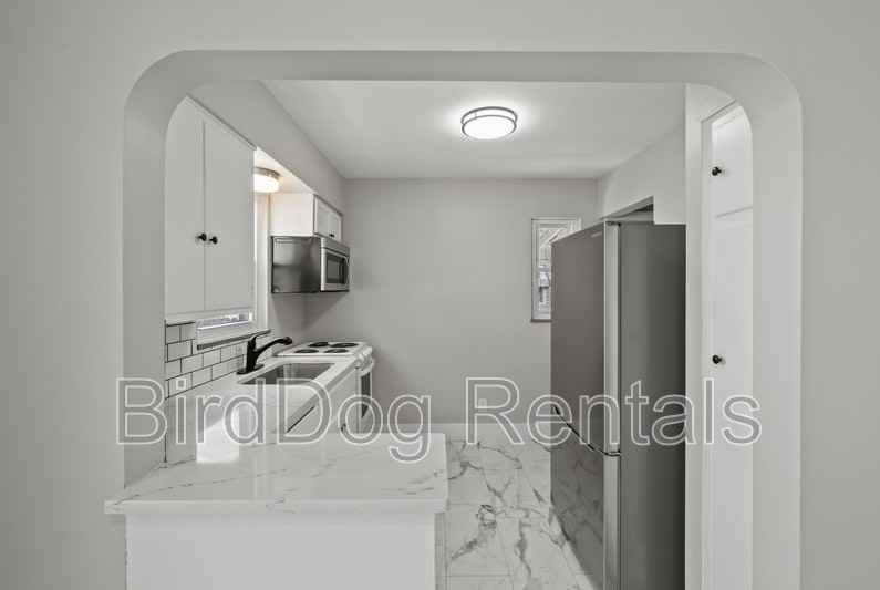 1914 Vaughn St - Photo 6 of 16