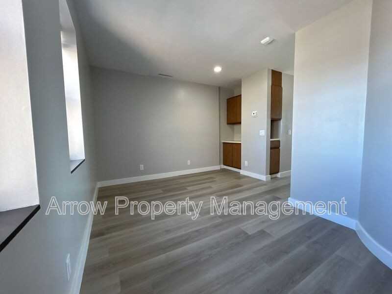 208 East 5th Street - Photo 4 of 9