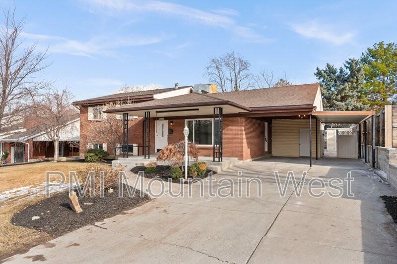 7115 S St - Photo 3 of 45