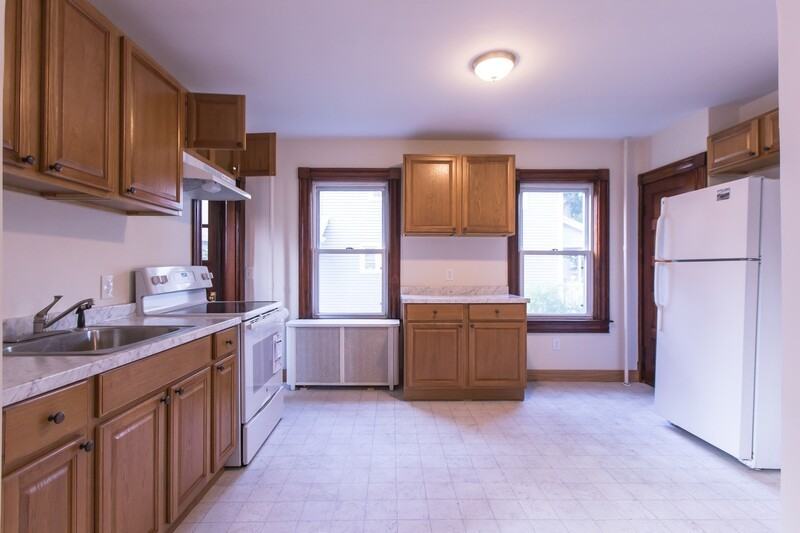 45 Oak St #45 - Photo 3 of 12
