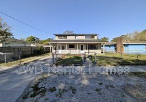 featured image of 150 Bowlan St N