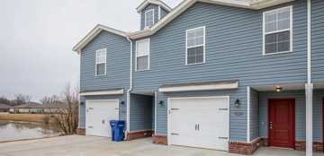 featured image of 1402 S Haden St