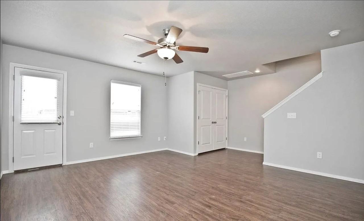 Haden Holly Station - Photo 7 of 24