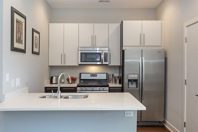 2740 North - Photo 3 of 13