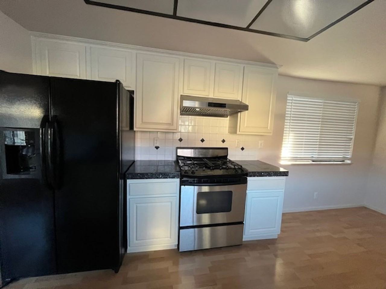 14419 Outrigger Dr - Photo 5 of 40
