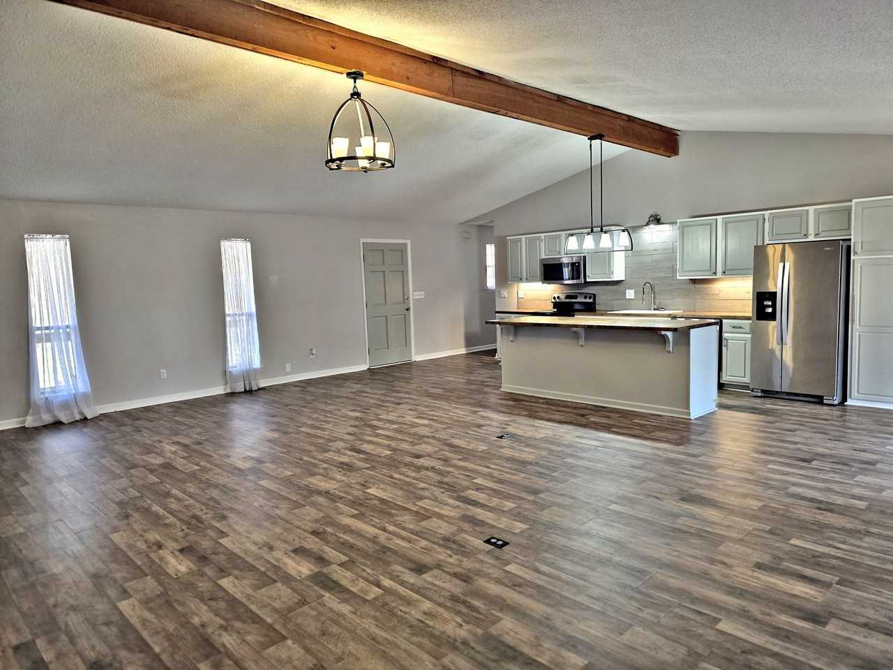 107 Sunset Acres Ave - Photo 3 of 31